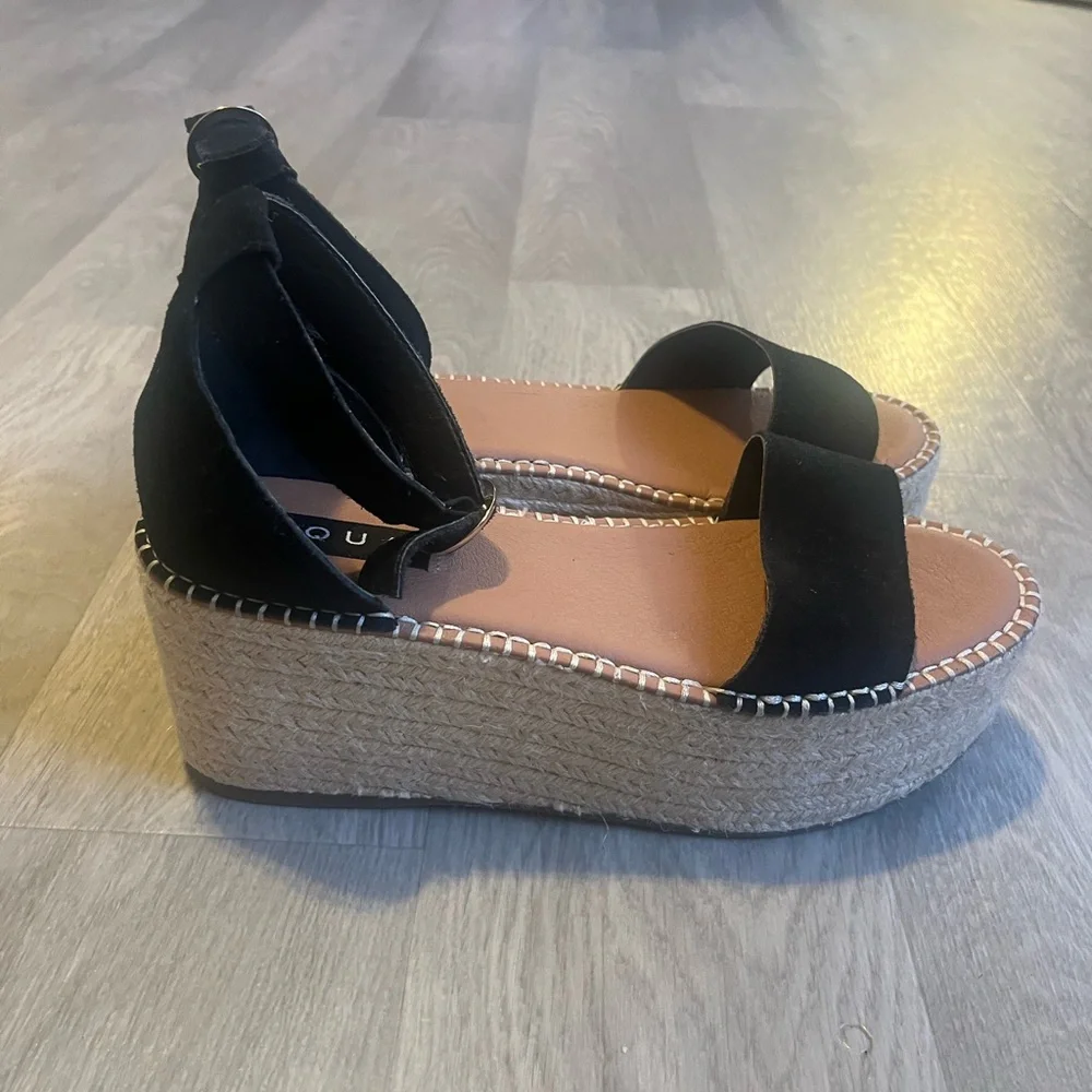 Aqua Black Platform‎ Sandals